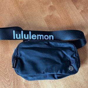 Lululemon black logo belt bag
